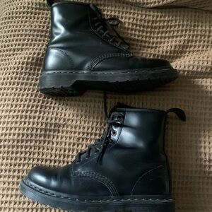 Dr. Martens 1460 all black leather combat boots